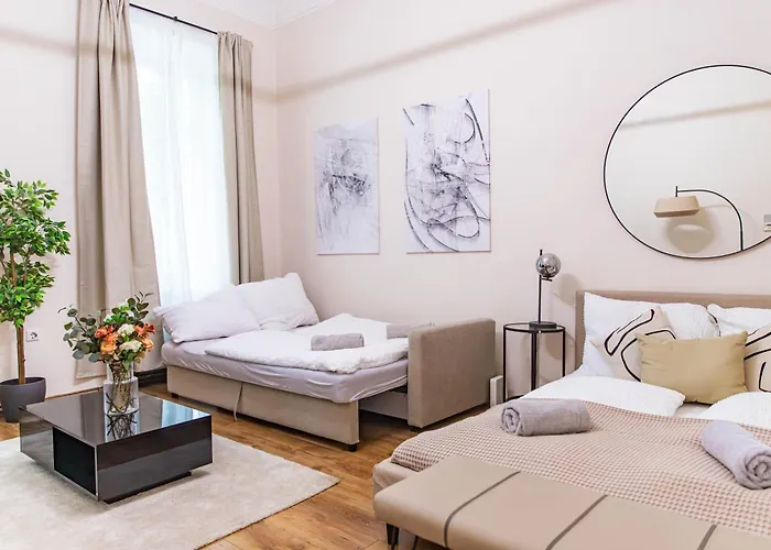 Stylish Apartment, Next To Schloss Belvedere