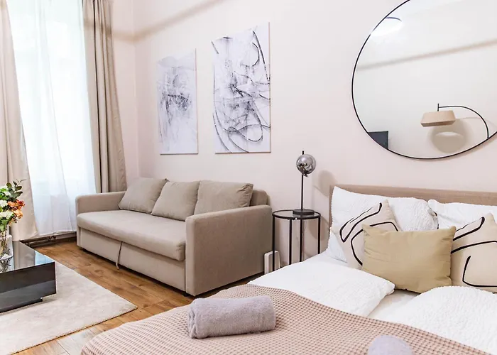Stylish Apartment, Next To Schloss Belvedere